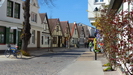die Alexandrinenstr., in plattdeutsch auch Achterreeg (Hinterreihe) genannt, gehörte zu den ersten Straßen in Warnemünde