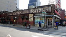 LOWER EAST SIDE - wir erreichen Katz's Delicatessen, "weltberühmt" für seine Pastrami-Sandwiches