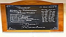 die täglichen Essenszeiten und das Thema für das Abendessen kann man auf dieser Tafel sehen