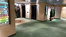 DECK 4 - Fahrstuhlbereich und Kabinenzugänge auf Deck 4, Deckspläne findet man überall