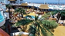 DECK 10 - auf dem Pooldeck selber herrscht an sonnigen Tagen Hochbetrieb