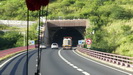 REUNION - es gibt auch einige Tunnel auf der Strecke, da nicht alle Berge umfahren werden können