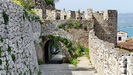 NAFPLIO - durch dieses Tor gelangen wir zur Festung Acronafplia, hoch über der Altstadt