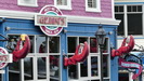 BAR HARBOR - Lobster werden an allen Ecken und Enden in Bar Harbor angeboten, sogar als Eis