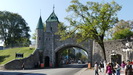 QUEBEC -  das Stadttor Porte Sainte Louis wurde mehrmals gebaut und wieder abgerissen, das heutige Tor stammt aus dem Jahr 1880