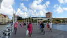 CURACAO - ich verlasse Punda über die Königin Emma Brücke und werfe noch einen Blick zurück auf die schönen Häuser