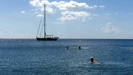 DOMINICA - wir genießen das Bad im karibischen Meer, Wassertemperatur ca. 29 Grad