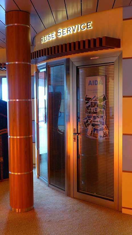 AIDALUNA - wir bummeln über die Aidaluna, von der Aussenansicht bis zum