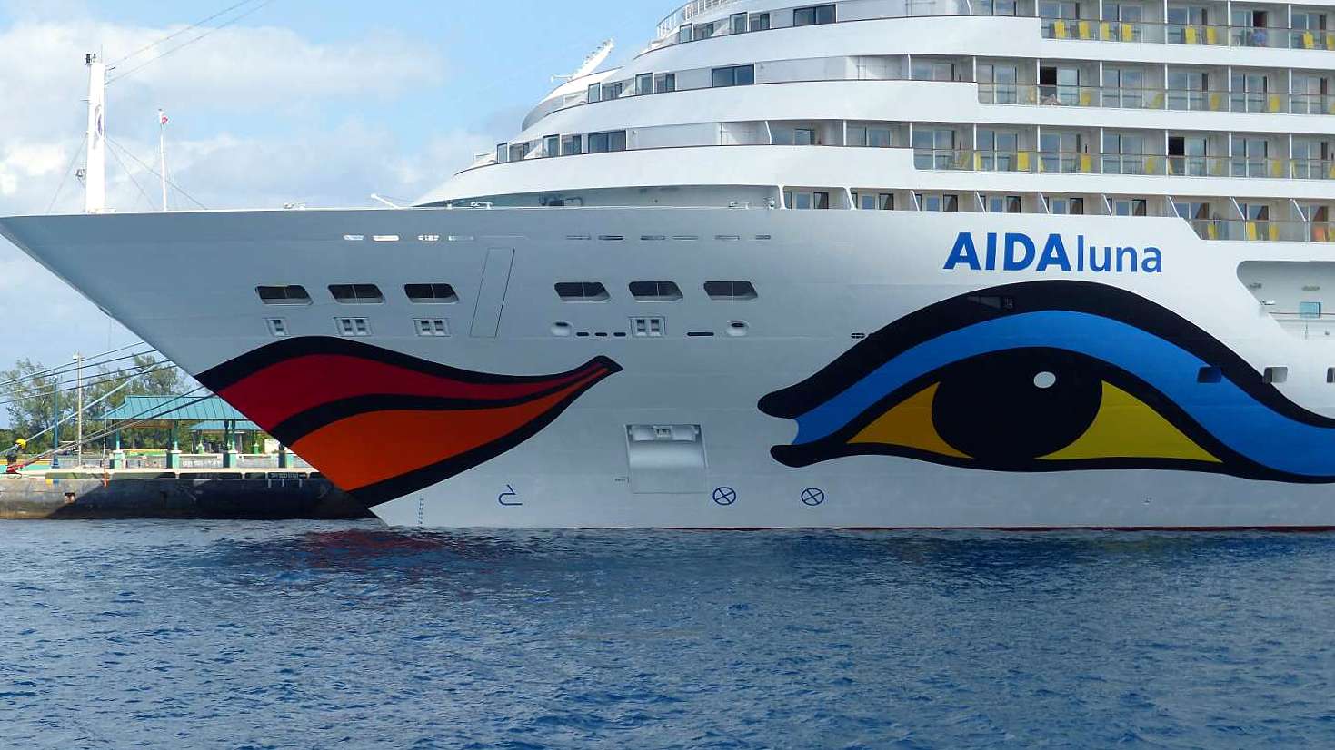 AIDALUNA - wir bummeln über die Aidaluna, von der Aussenansicht bis zum
