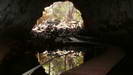 UNDARA VOLCANIC N.P. - diese Lavahöhle steht teilweise unter Wasser, daher diese tolle Spiegelung