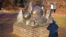 15.02. - kurzer Spaziergang durch den Bürgerpark in Pankow - Skulptur "vegetative Landschaft" von Friedrich B.Henkel (1987)