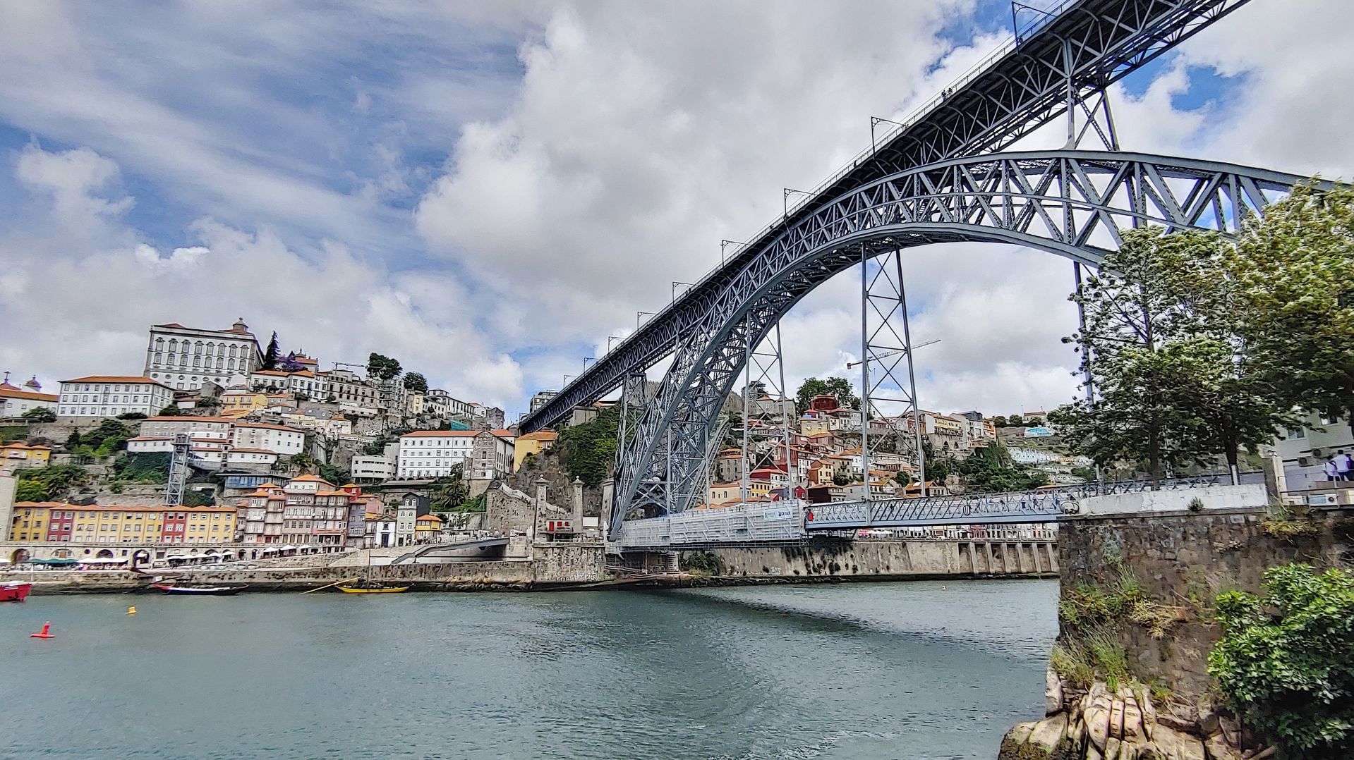 PORTO - ber die Ponte Dom Luis I gehen wir nach Vila Nova de Gaia