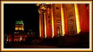 unser Weg fhrt uns nun zum Gendarmenmarkt
im Vordergrund der Franzsische, dahinter der Deutsche Dom