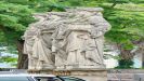 DÜSSELDORF - vor der Kunsthalle stehen die Statuen von 4 Frauen, die die Musik, die Malerei, die Bildhauerei und die Architektur verkörpern sollen