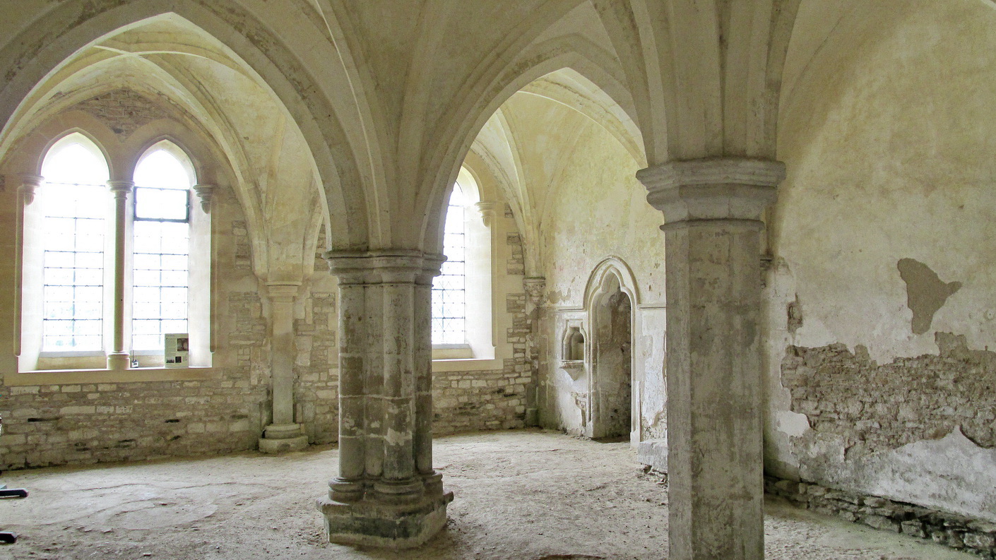 LACOCK ABBEY - in der Sakristei des ehemaligen Klosters wurden auch Szenen fr Hatty Potter gedreht