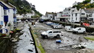 POLPERRO - bei Ebbe sieht der Hafen nicht ganz so malerisch aus, der Fluss Pol fliet durch den Ort und den Hafen