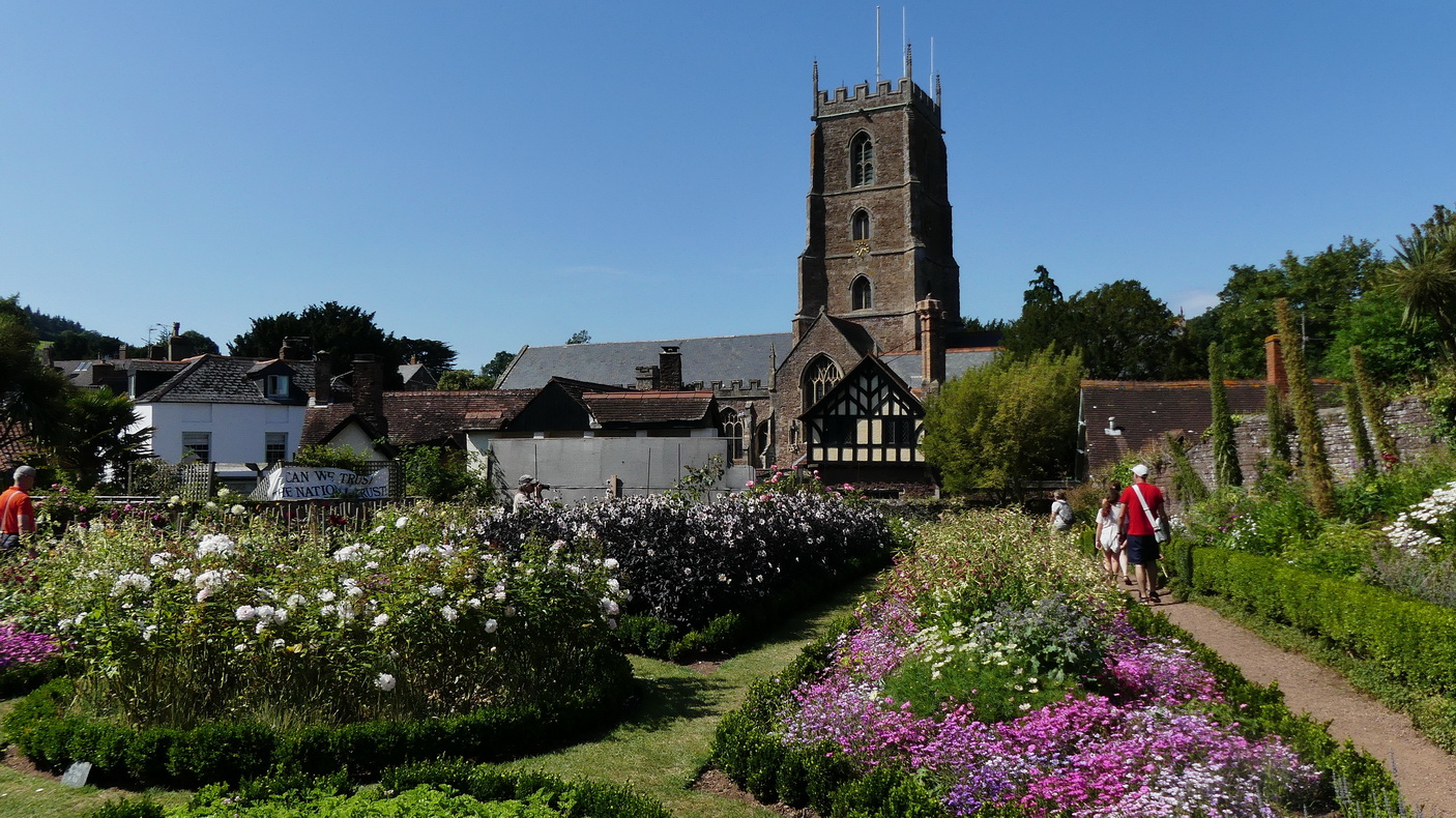 DUNSTER - ein schnes mittelalterliches Stdtchen mit Kirche, Castle und dem Yarn Market