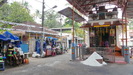 der Sindhura Bhagavathy Tempel ist der Göttin Durgas geweiht, nach einer Legende wird hier Salz für die Tiere geopfert