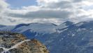 DALSNIBBA - linkerhand erstrecken sich einige ausgedehnte Gletscher wie z.B. der Flydalsbreen, der Hestebreen und der Skjerdingdalsbreen