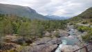  UNTERWEGS - entlang der Rauma fahren wir jetzt in 50 Min wieder zurück nach Åndalsnes