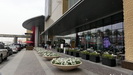 DUBAI - die Dubai Mall ist ein riesiges Einkaufszentrum, es soll das Größte der Welt sein