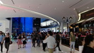 DUBAI - in der Dubai Mall befindet sich ein riesiges Aquarium