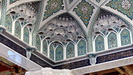 MUSCAT - wunderschöne Verzierungen in der Kuppel der Sultan-Qabus-Moschee
