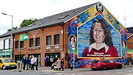 BELFAST - das Wandgemälde zeigt Bobby Sands (Mitglied der IRA) am Hauptquartier von Sinn Féin, er starb 1981 mit 27 Jahren nach 66 Tagen Hungerstreik