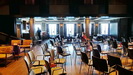 DECK 4 - das Studio ist Bar und Theater zu gleich, hier finden Lesungen, Aufführungen u.ä. statt