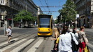 BUDAPEST - mit einer der modernen Niederflur-Straßenbahnen fahren wir weiter zum nächsten Besichtigungspunkt