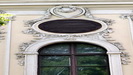 BUDAPEST - das Haus Nr. 4, der ehemaliger Nobelgasthof "Zum Weißen Kreuz", besitzt eine schöne Rokkokofassade