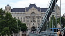 BUDAPEST - in dem Gresham Palais (1907) am Ende der Kettenbrücke befindet sich heute ein Luxuhotel