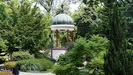 BUDAPEST - ganz in der Nähe des japanischen Gartens steht noch ein schöner Rundtempel, genannt der Musikbrunnen