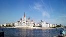 BUDAPEST - am späten Nachmittag hat man von hier aus den schönsten Blick auf das Parlamentsgebäude und den Stadteil Pest