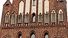 Figuren am Stargarder Tor in Neubrandenburg Figuren am Stargarder Tor in Neubrandenburg