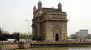 MUMBAI - 
				das Gateway of India war ursprnglich als feierlicher Landungspunkt fr die ankommenden Dampfschiffen gedacht