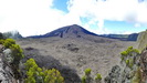 REUNION - Blick vom Kraterrand des aktiven Vulkans Piton de la Fournaise in die riesige Caldera REUNION - Blick vom Kraterrand des aktiven Vulkans Piton de la Fournaise in die riesige Caldera