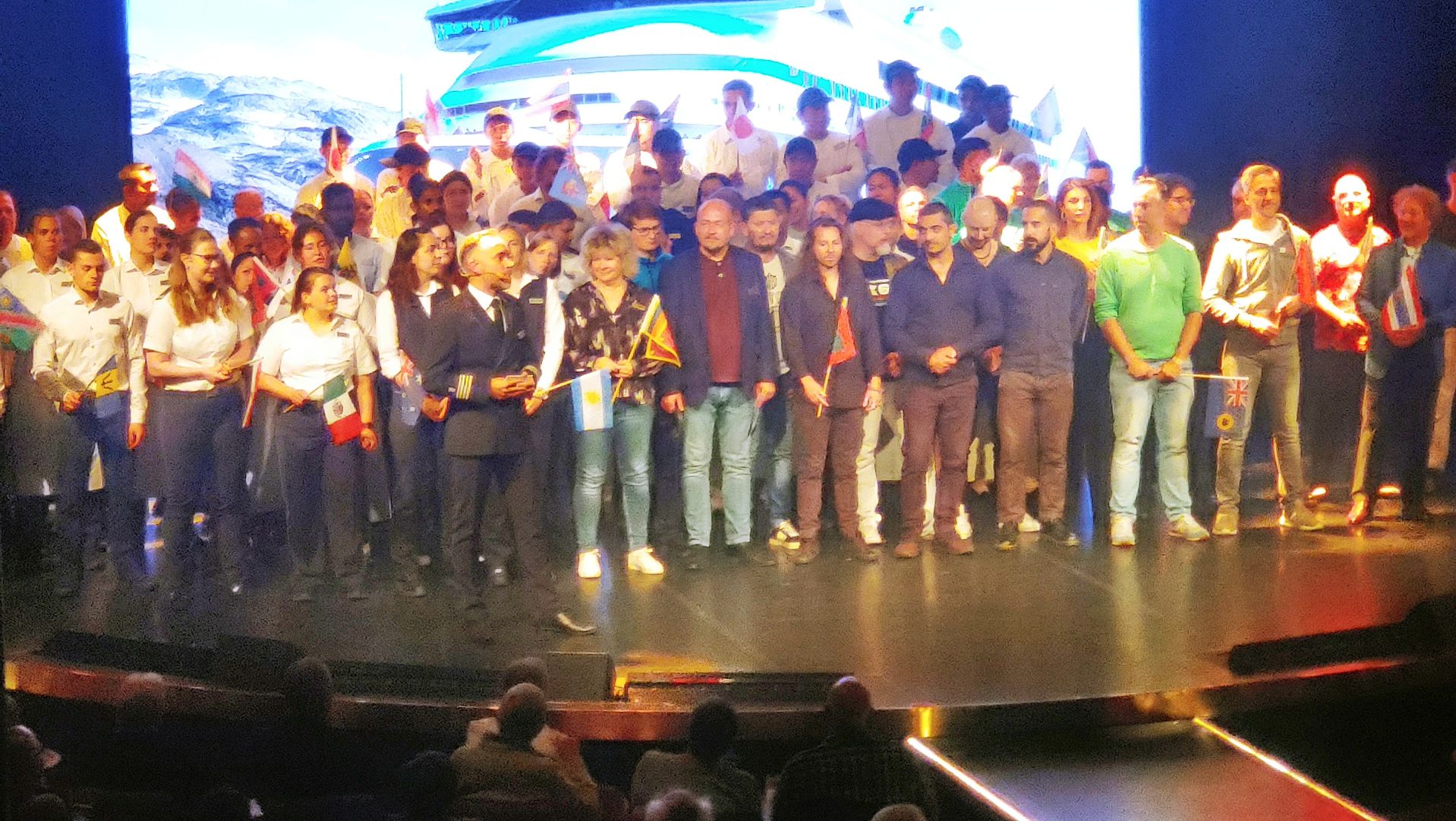 SEETAG - die Farewell-Party findet wegen widriger Wetterverh�ltnisse im Theater statt