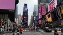 NEW YORK - zum Times Square sind es vom Liegeplatz aus nur etwa 20 Minuten zu Fu�