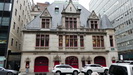 NEW YORK - ein altes Feuerwehrhaus von 1896 im Stil eines Chalets in der Lafayette St.