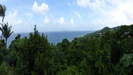 Grenada beeindruckt mit seiner beraus grnen Landschaft, im Hintergrund die Inseln "Ronde Island" und "Caile Island"