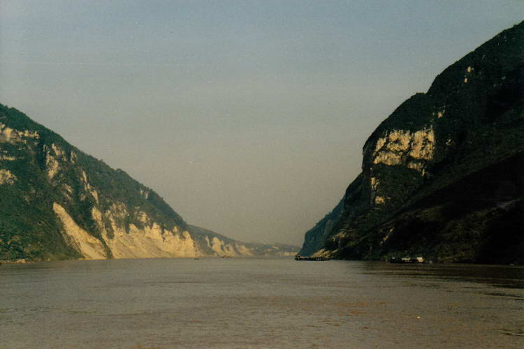 die 3.Schlucht hat durch den Staudamm viel von ihrer Faszination verloren die 3.Schlucht hat durch den Staudamm viel von ihrer Faszination verloren