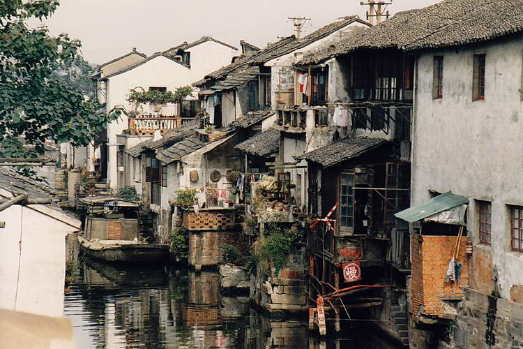 Leben an den Kanlen von Hangzhou