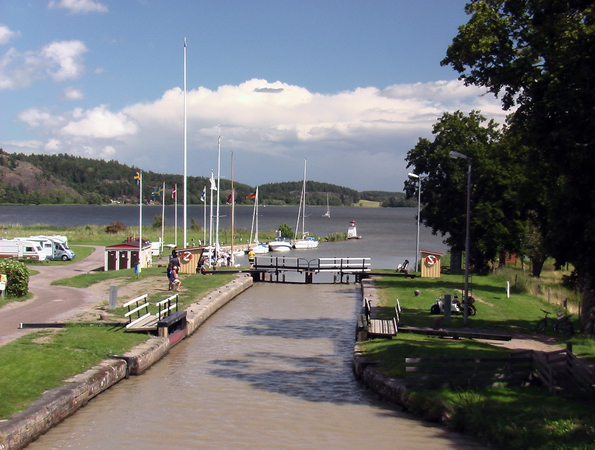 wir verlassen den Göta-Kanal wir verlassen den Göta-Kanal