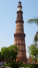 der Sandsteinturm Qutb Minar