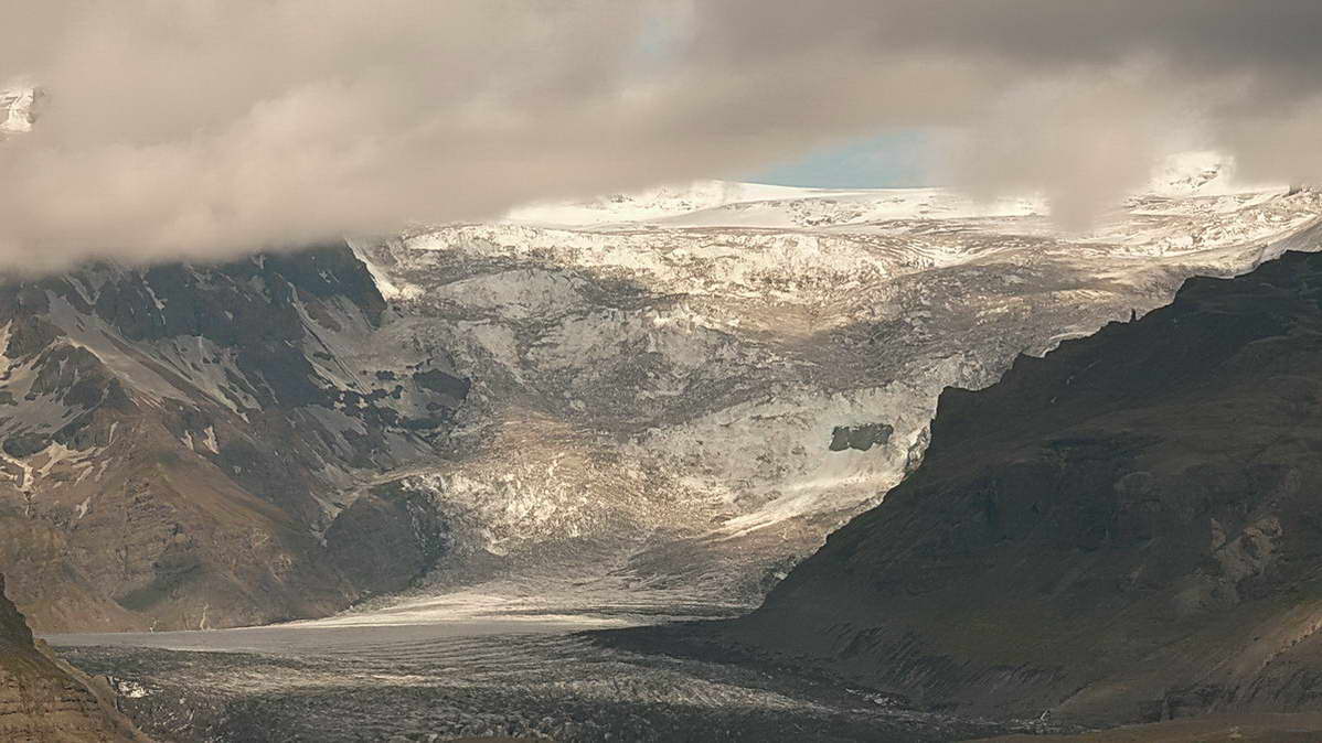 die gewaltige Landschaft am Gletscher Vatnajökull