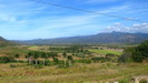UNTERWEGS - sch�ne Landschaft auf dem Weg ins Tal der Zuckerm�hlen, im Hintergrund die Berge der Sierra del Escambray
