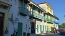 HAVANNA - in der Nhe der Plaza de Armas stehen diese Gebude mit den schnen, farbigen Balkonen 