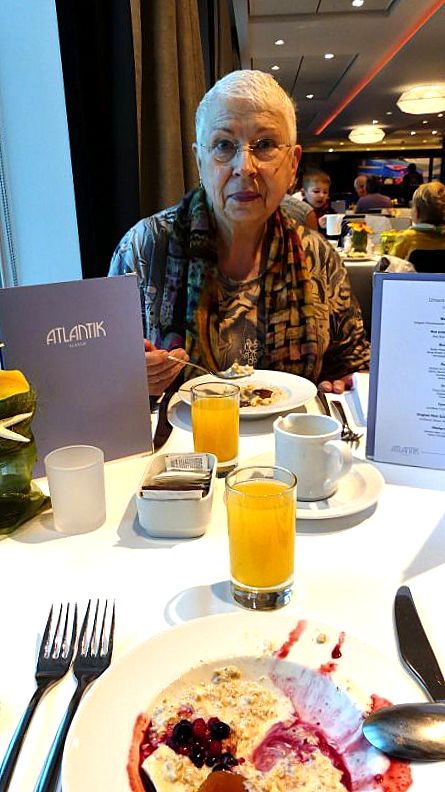 Dubai Abfahrt Gegen 13 Uhr Kreuzfahrt Mit Mein Schiff 3