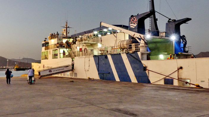 SAO VICENTE - mit dieser F�hre setzten wir fr�hmorgens nach Santo Antao �ber